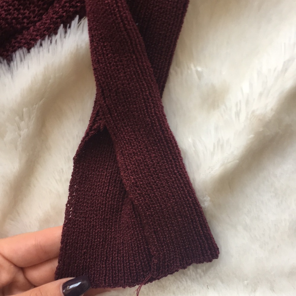 SALE❤️ urban outfitters sweater - Picture 2 of 2